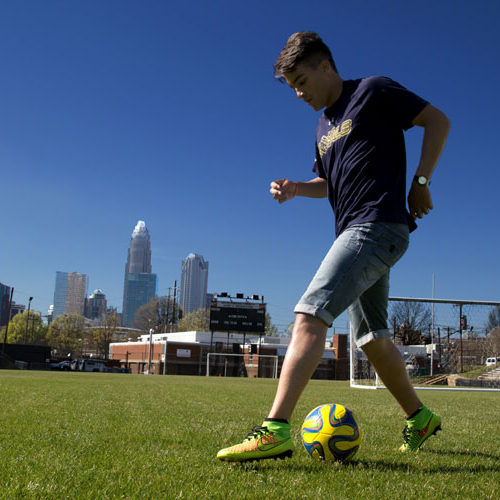 Luis "Dudu" Campos performing a soccer move